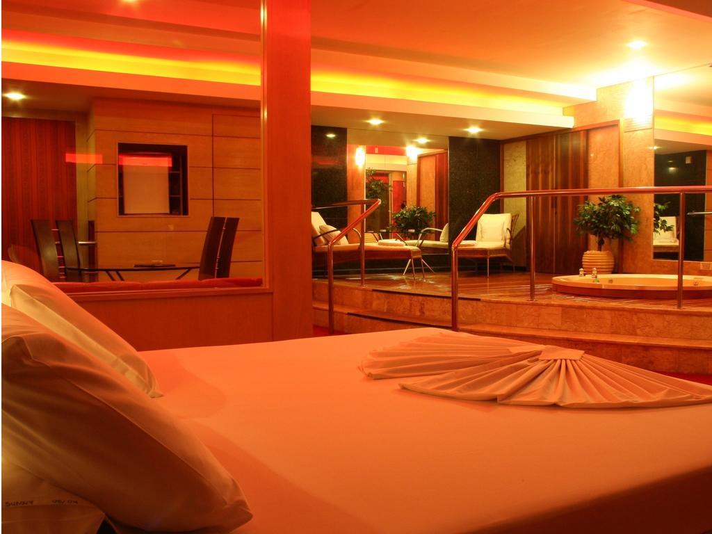 Motel Sunny (Adults Only) Belo Horizonte Exterior foto
