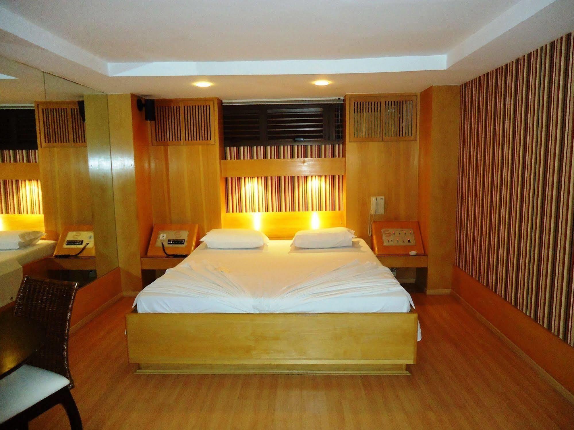 Motel Sunny (Adults Only) Belo Horizonte Exterior foto