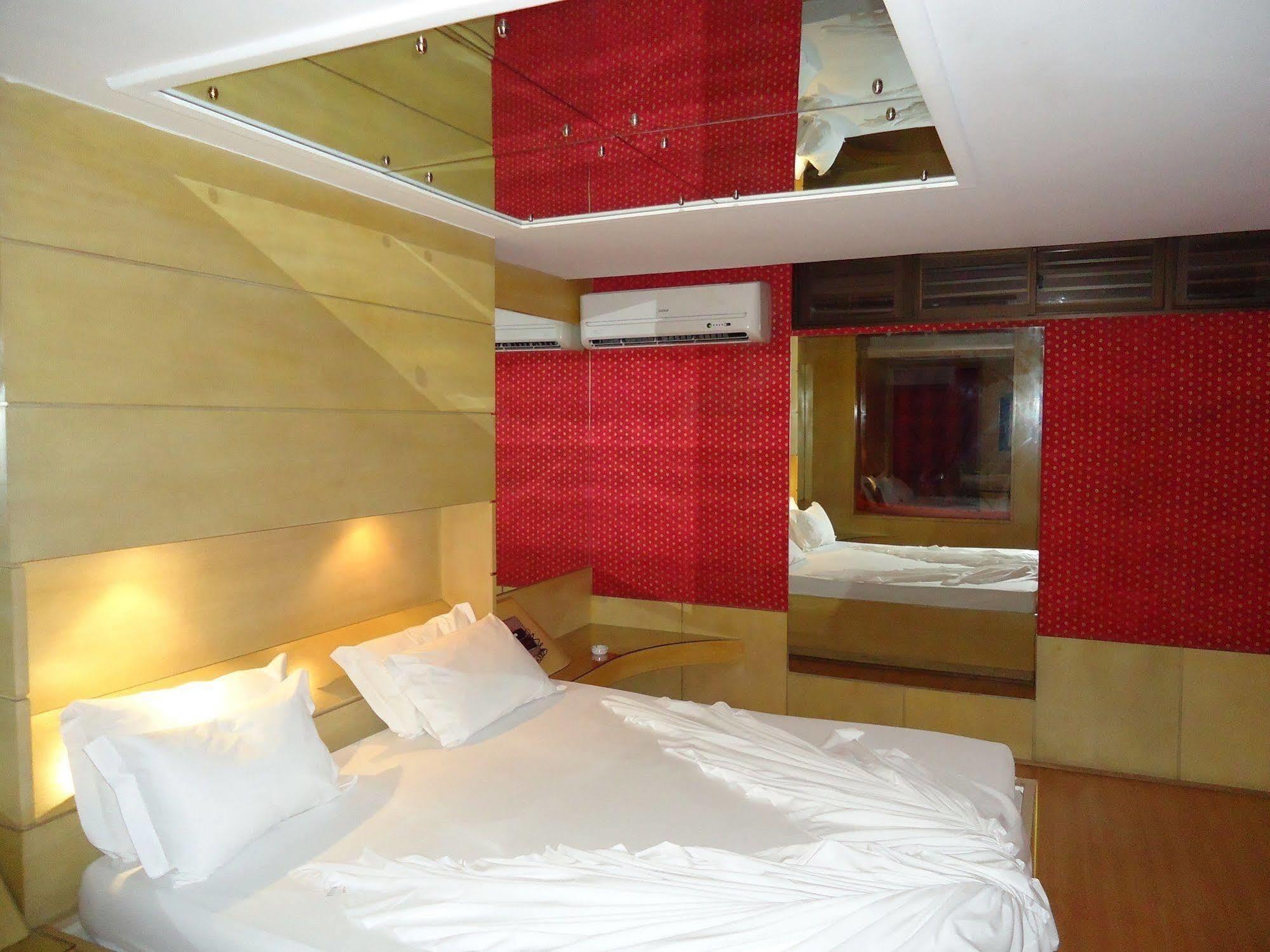 Motel Sunny (Adults Only) Belo Horizonte Exterior foto