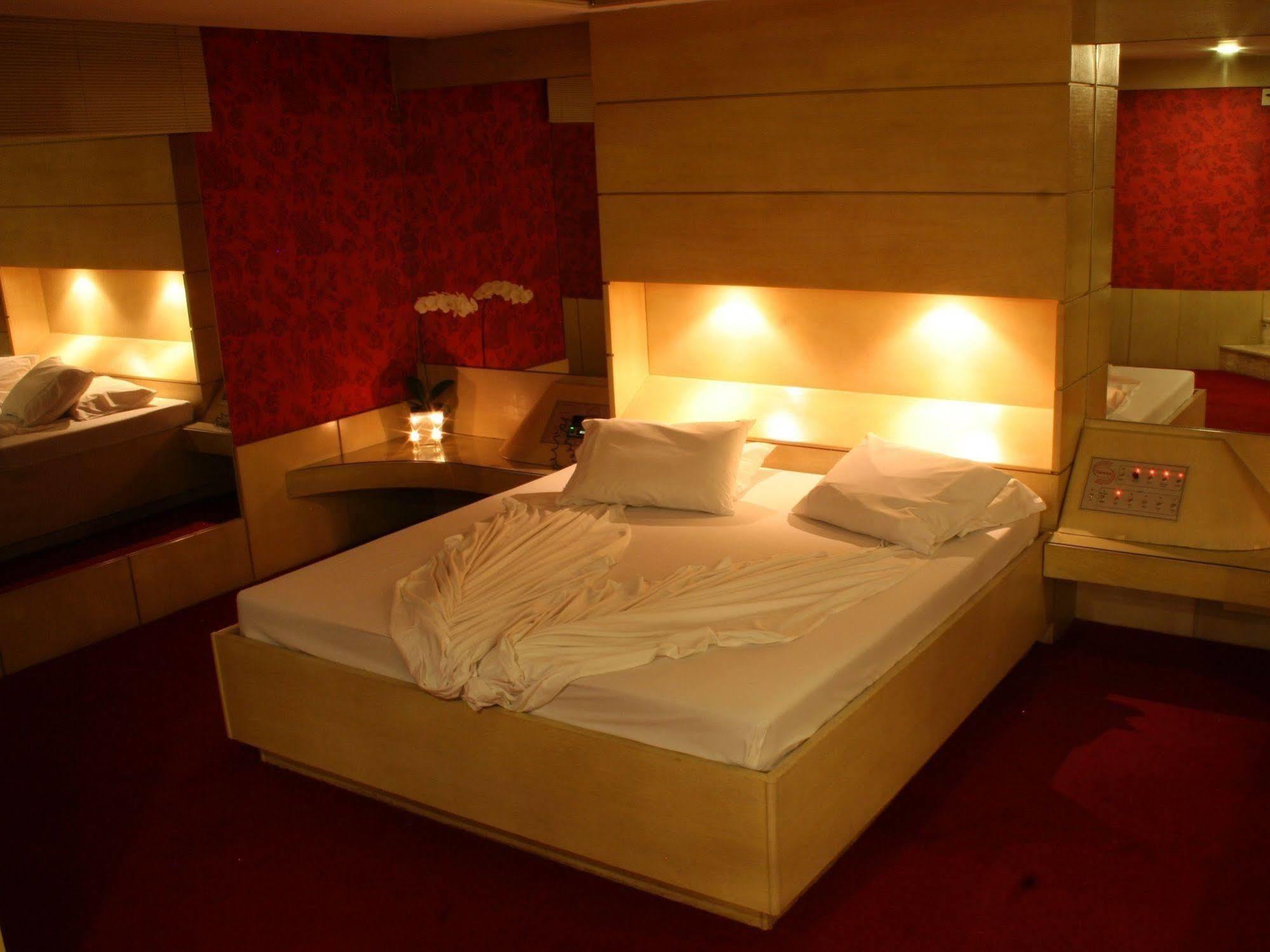 Motel Sunny (Adults Only) Belo Horizonte Exterior foto